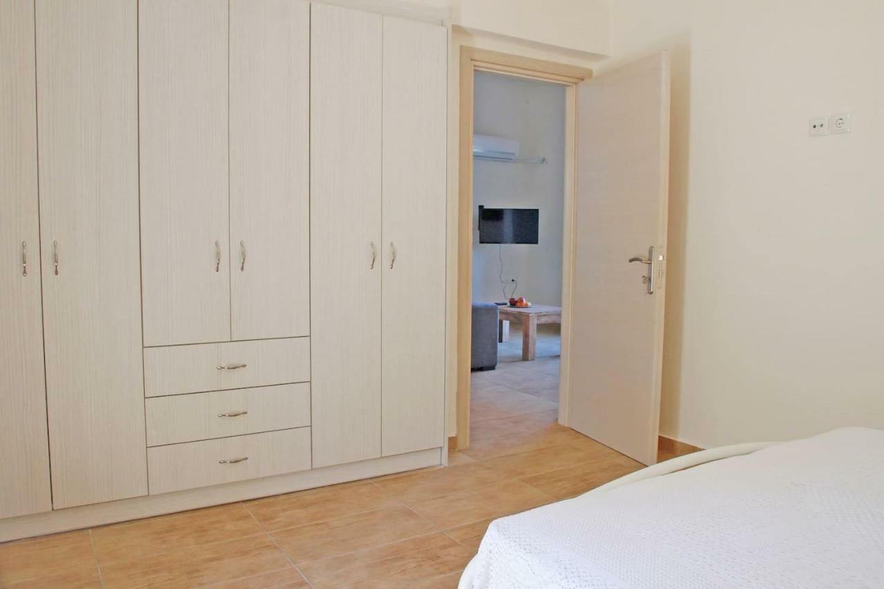 Xaradiotis House - A Modern Home Away From Home Katoméri Kültér fotó